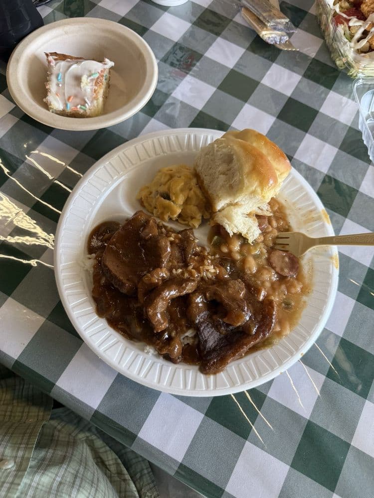 BJ's Poorboy and Plate Lunches